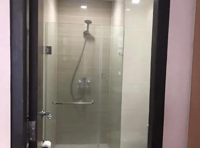 Unit Near Terminal 3 Apartment Manila